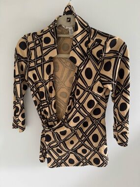 Diane Von Furstenberg Black & Tan Geometric Wrap Blouse